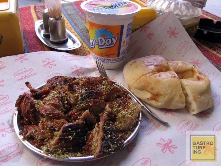 what-is-kokore-istanbul-s-most-controversial-and-delicious-street