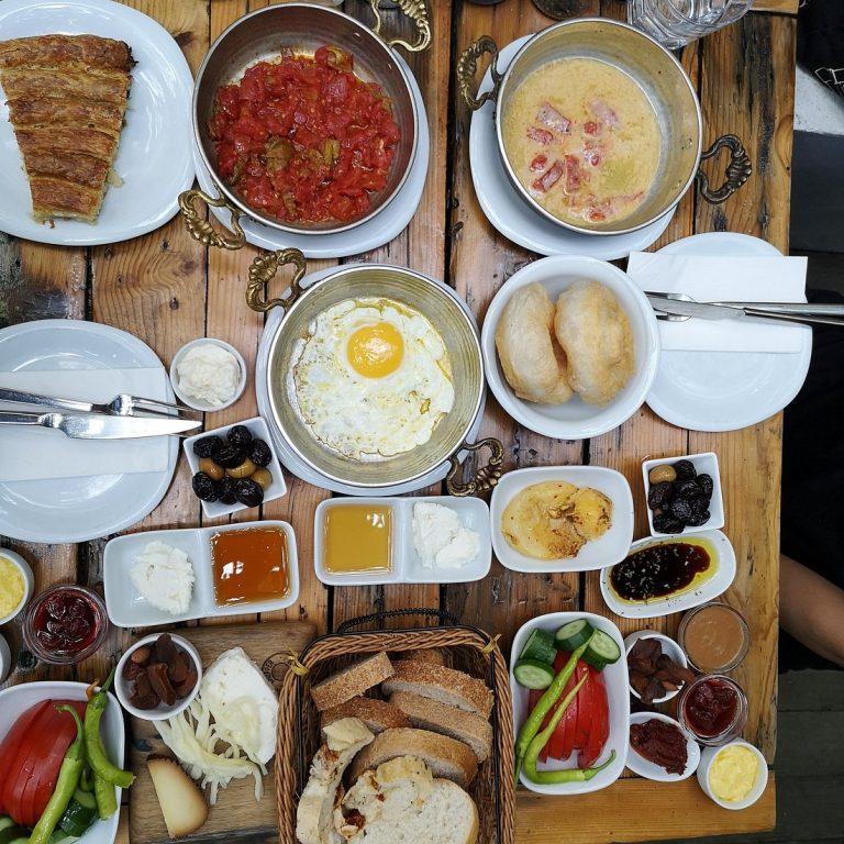 Breakfast at Naga Putrika — Moda in Istanbul