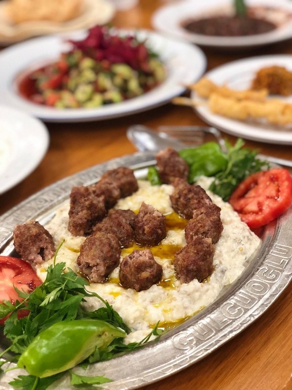 Kebab over yogurt and aubergine at Çulcuoğlu Et Lokantası