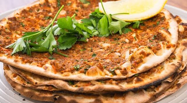 Lahmacun for our guide to Kadıköy restaurants