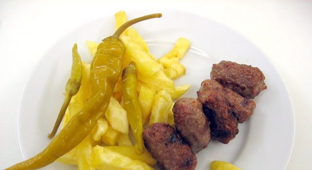 İnegöl köfte at Ekspres İnegöl Köftecisi in Kadıköy, Istanbul